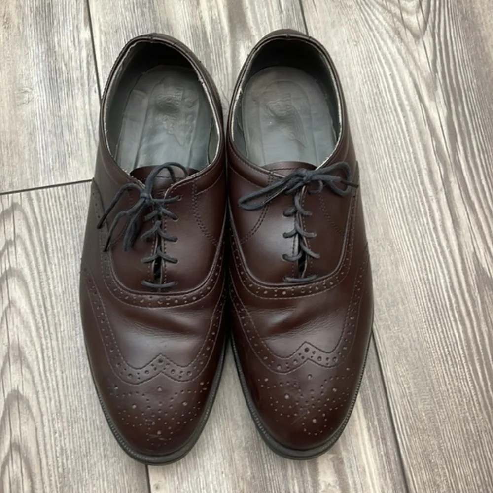 RED WING SHOES Men's Dark Brown Wingtip Dress Shoes, Size 11, EUC